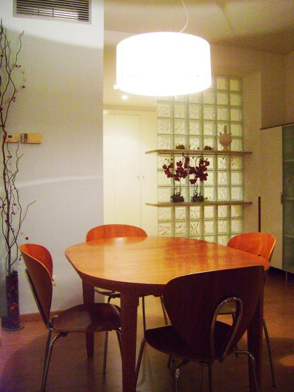 Apartment Guell Barcelona Room photo