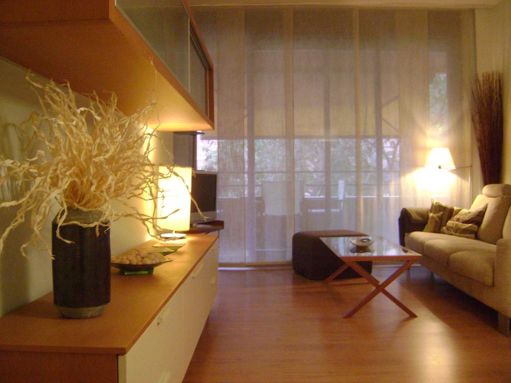 Apartment Guell Barcelona Room photo
